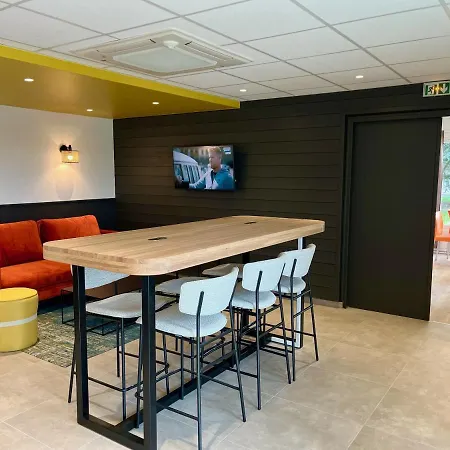 Отель Premiere Classe Troyes Sud -