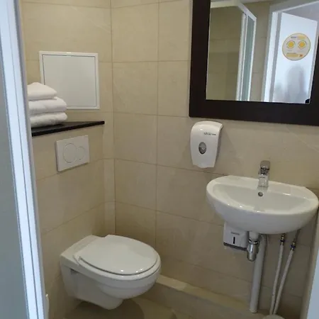 Отель Premiere Classe Troyes Sud - Bucheres