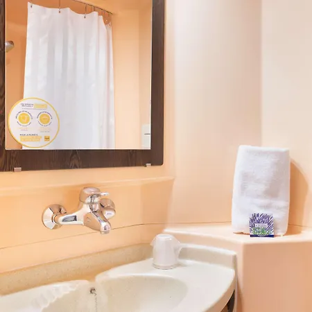 Première Classe Troyes Sud - Hotel *