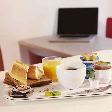 Отель Premiere Classe Troyes Sud - *