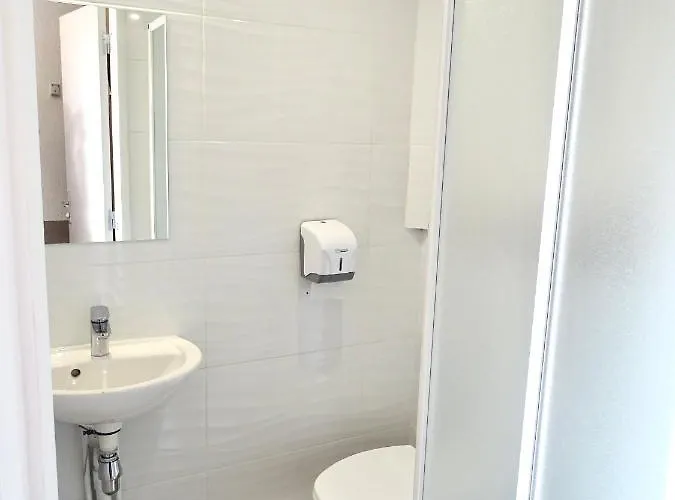 מלון Premiere Classe Troyes Sud - Buchères