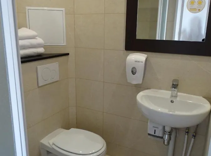 מלון Premiere Classe Troyes Sud - Buchères