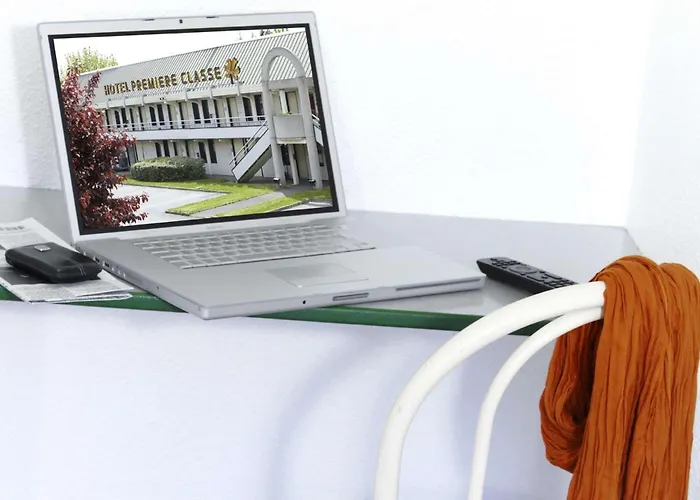 Premiere Classe Troyes Sud - *